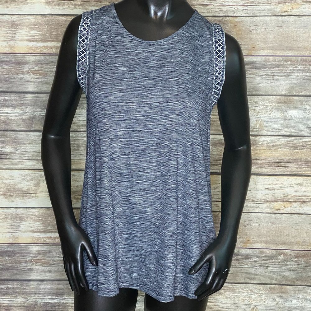 W5 Sleeveless Aztec tribal embroidered Top Size Medium Scoop Neck - Picture 1 of 6